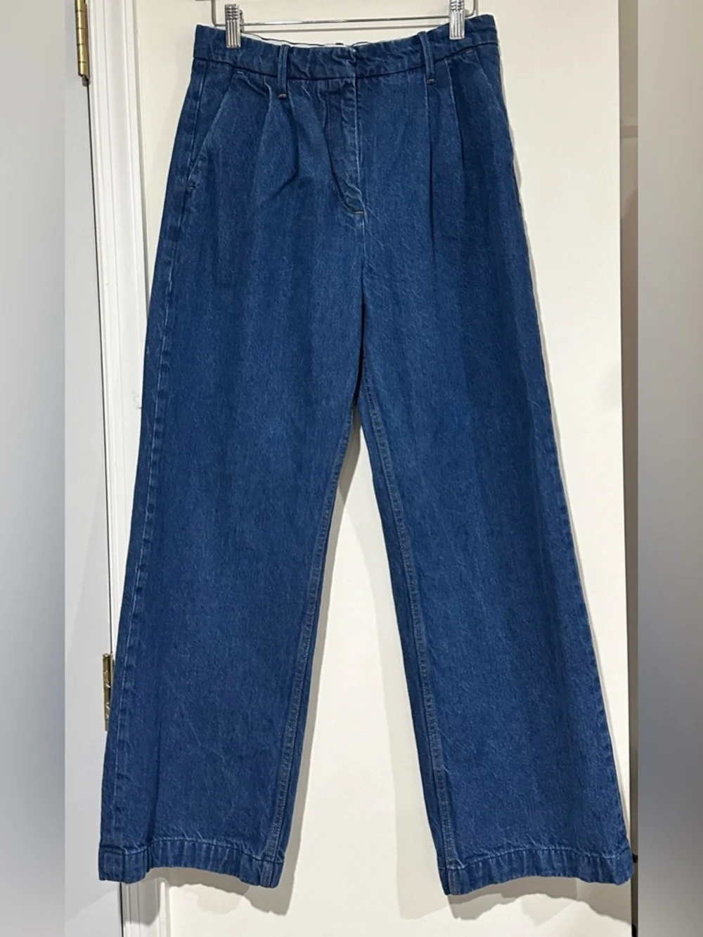 Abercrombie & Fitch Tailored Sloane Jeans - Picture 2 of 11